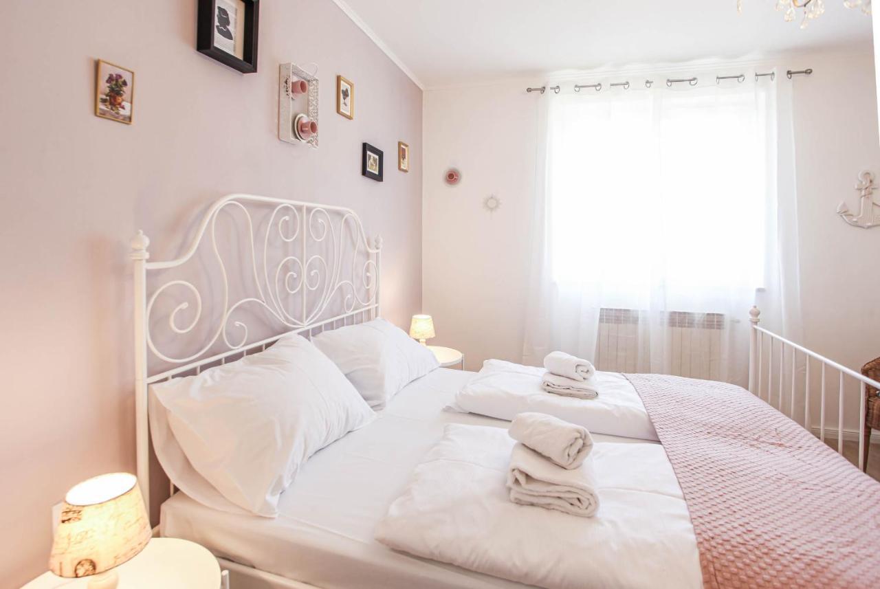 Sherlock'S Holidays Boutique Rooms Portorož Exterior foto