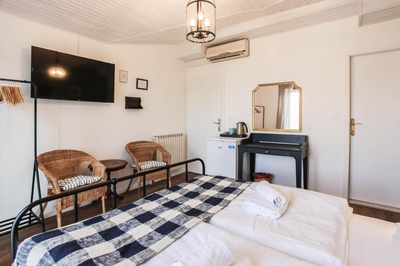 Sherlock'S Holidays Boutique Rooms Portorož Exterior foto