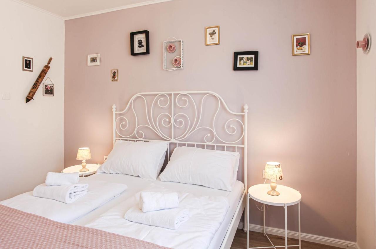 Sherlock'S Holidays Boutique Rooms Portorož Exterior foto
